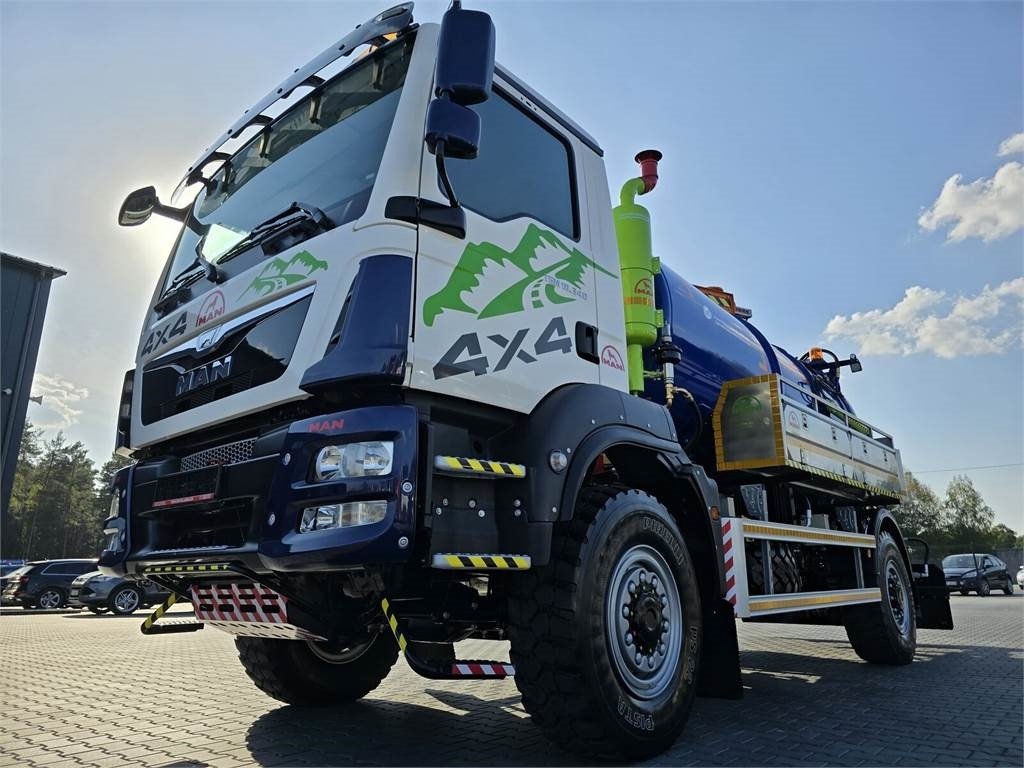 Kommunal-/ Sonderfahrzeug MAN TGM 4x4 GAMON PW8 for collecting liquid waste sepa: das Bild 10
