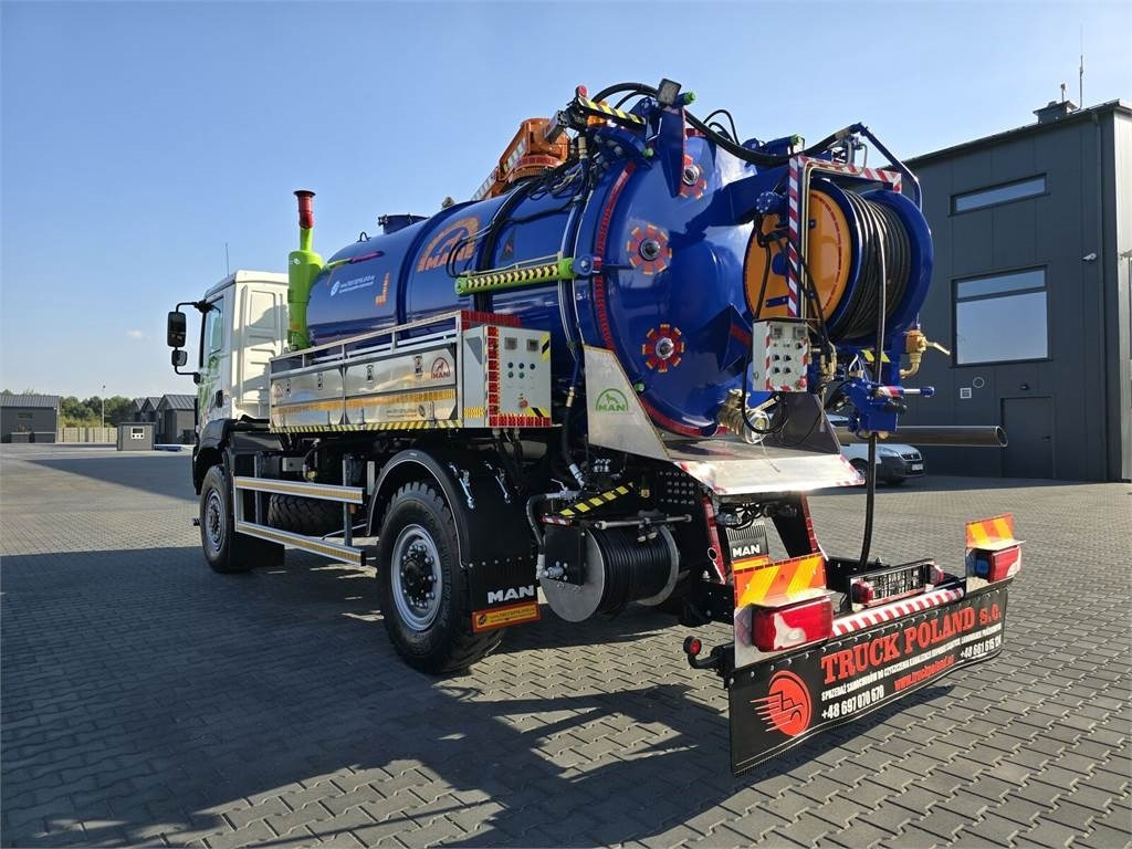 Kommunal-/ Sonderfahrzeug MAN TGM 4x4 GAMON PW8 for collecting liquid waste sepa: das Bild 5