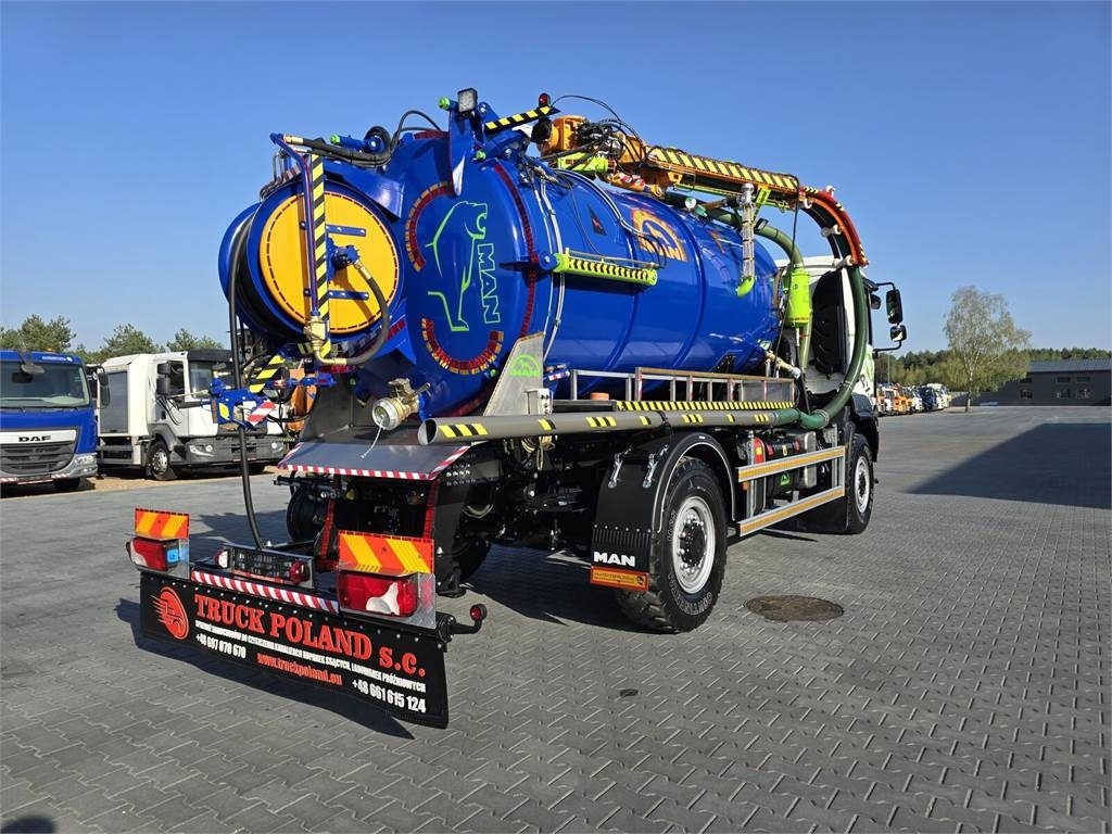 Kommunal-/ Sonderfahrzeug MAN TGM 4x4 GAMON PW8 for collecting liquid waste sepa: das Bild 6