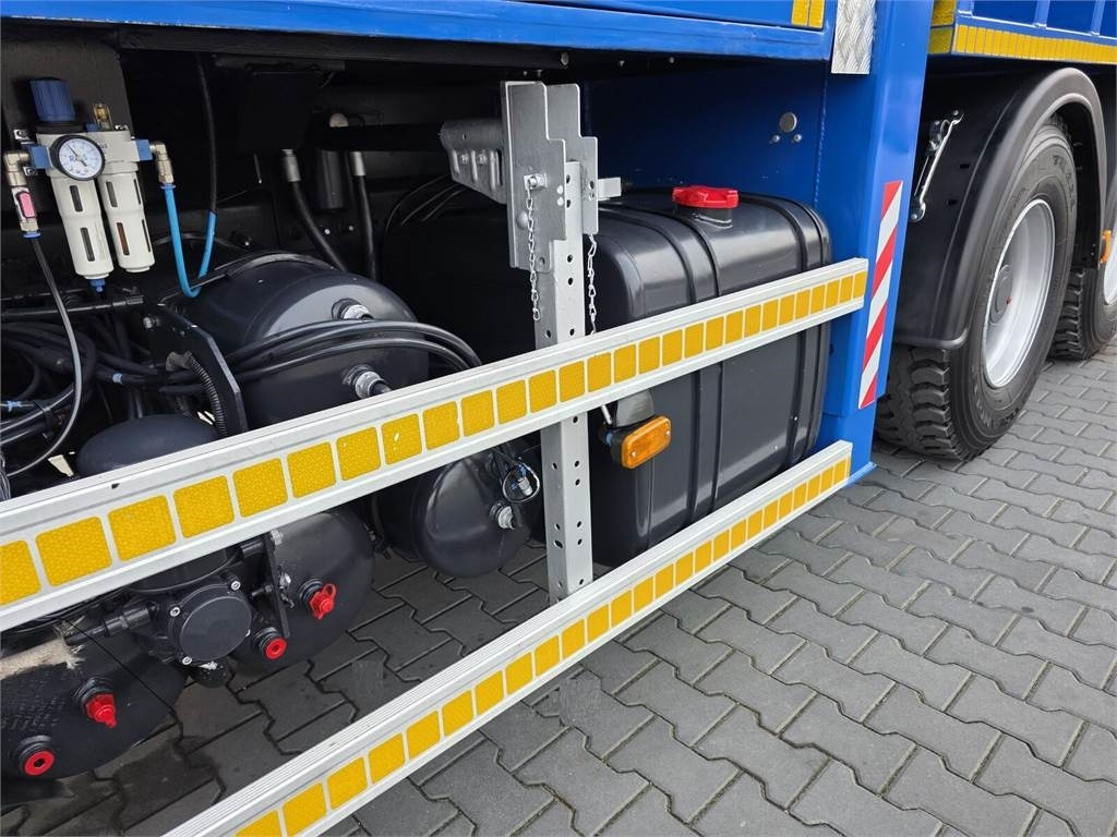 Kommunal-/ Sonderfahrzeug Renault MTS DINO 3 Saugbagger vacuum cleaner excavator suc: das Bild 10