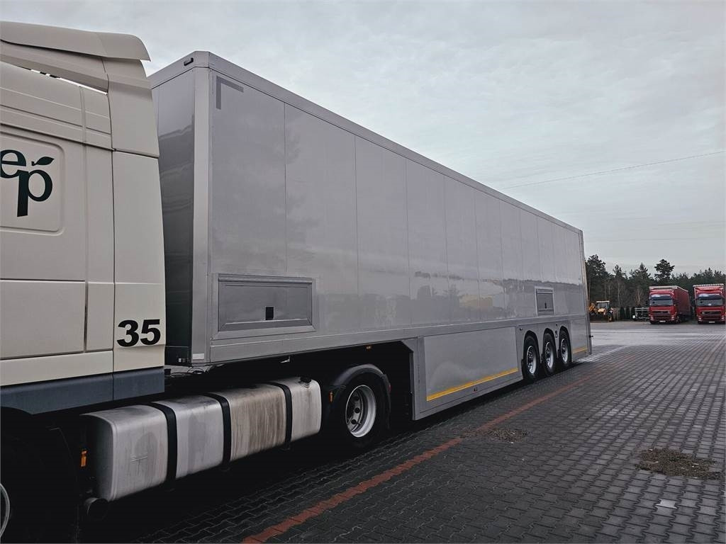 Langendorf DOUBLE LOADING FOR MOTOR COSMETICS Flexliner Inloa - Kühlkoffer Auflieger: das Bild 2 Langendorf DOUBLE LOADING FOR MOTOR COSMETICS Flexliner Inloa - Kühlkoffer Auflieger: das Bild 2