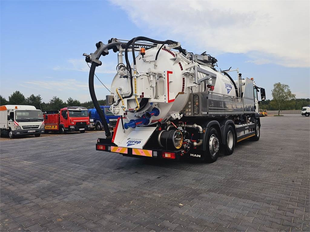 Saug-/ Spülfahrzeug MAN JUROP VJC9 / 5 2010 WUKO for collecting liquid was: das Bild 6