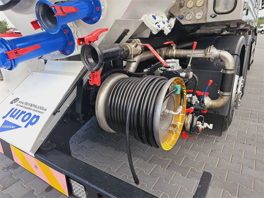 Saug-/ Spülfahrzeug MAN JUROP VJC9 / 5 2010 WUKO for collecting liquid was: das Bild 16