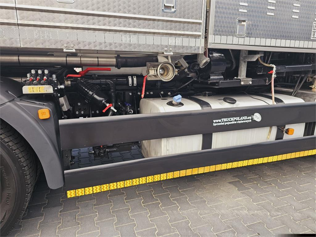 Saug-/ Spülfahrzeug MAN JUROP VJC9 / 5 2010 WUKO for collecting liquid was: das Bild 22