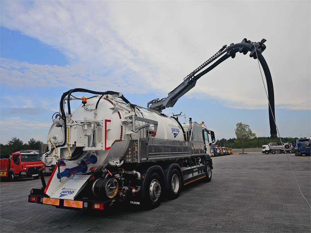 Saug-/ Spülfahrzeug MAN JUROP VJC9 / 5 2010 WUKO for collecting liquid was: das Bild 26