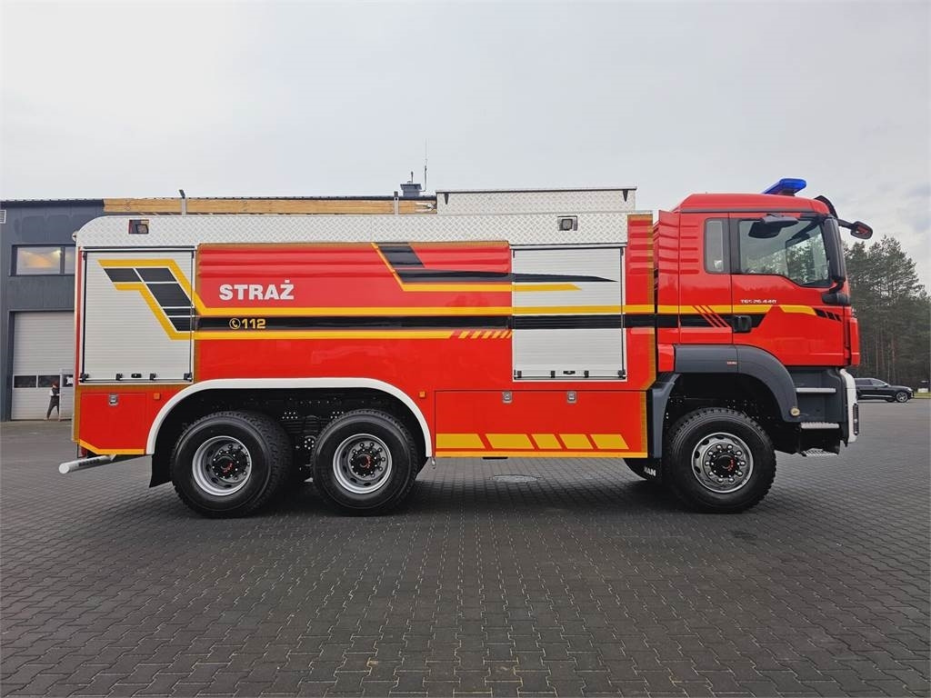 MAN TGS 26.440 6x6 9500 l water + 950 foam Stolarczyk - Feuerwehrfahrzeug: das Bild 5 MAN TGS 26.440 6x6 9500 l water + 950 foam Stolarczyk - Feuerwehrfahrzeug: das Bild 5