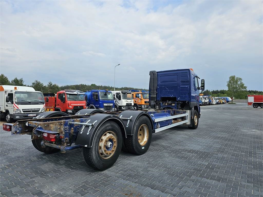 Volvo FH 16 470 KM 6x2 low mileage 229700 km !!!! - Containerwagen/ Wechselfahrgestell LKW: das Bild 4 Volvo FH 16 470 KM 6x2 low mileage 229700 km !!!! - Containerwagen/ Wechselfahrgestell LKW: das Bild 4