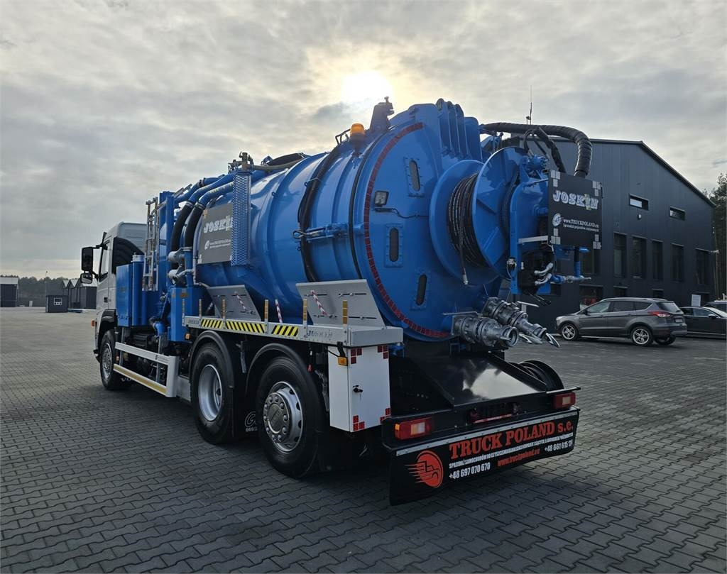 Volvo JOSKIN WUKO FOR CLEANING CHANNELS COMBI - Saug-/ Spülfahrzeug: das Bild 5 Volvo JOSKIN WUKO FOR CLEANING CHANNELS COMBI - Saug-/ Spülfahrzeug: das Bild 5