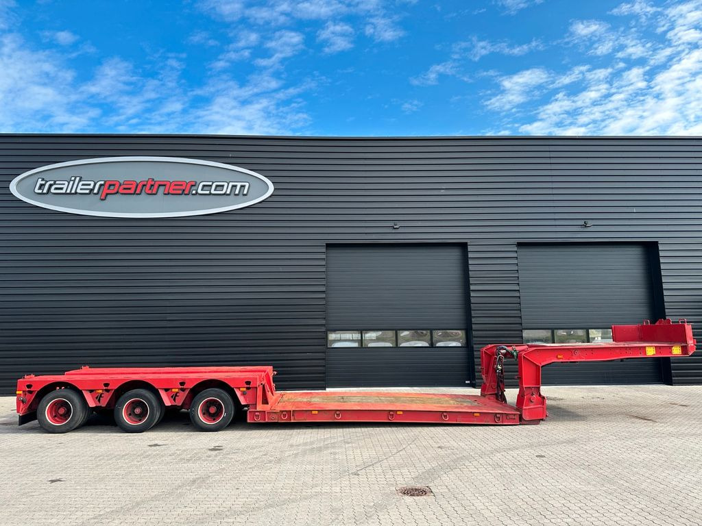 Faymonville 3 achs tiefbett / 300 mm Faymonville 3 achs tiefbett / 300 mm - Tieflader Auflieger: das Bild 1 Faymonville 3 achs tiefbett / 300 mm Faymonville 3 achs tiefbett / 300 mm - Tieflader Auflieger: das Bild 1