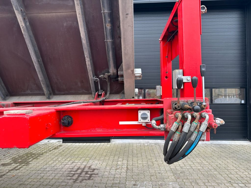 Faymonville Flandria 3 achs Schräglader Faymonville Flandria 3 achs Schräglader - Tieflader Auflieger: das Bild 3 Faymonville Flandria 3 achs Schräglader Faymonville Flandria 3 achs Schräglader - Tieflader Auflieger: das Bild 3