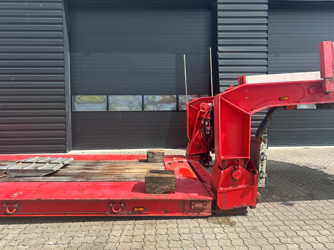 Faymonville Megamax 2 achs. tiefbett - Tieflader Auflieger: das Bild 5 Faymonville Megamax 2 achs. tiefbett - Tieflader Auflieger: das Bild 5