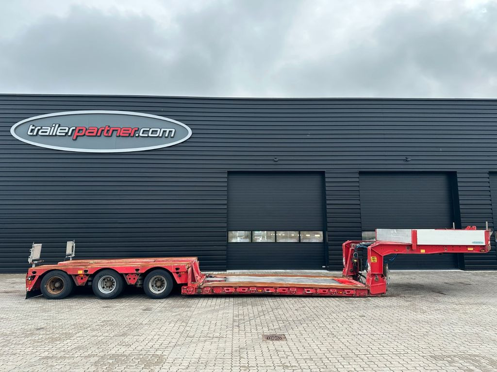 Faymonville Megamax 3 achs tiefbett Faymonville Megamax 3 achs tiefbett - Tieflader Auflieger: das Bild 1 Faymonville Megamax 3 achs tiefbett Faymonville Megamax 3 achs tiefbett - Tieflader Auflieger: das Bild 1