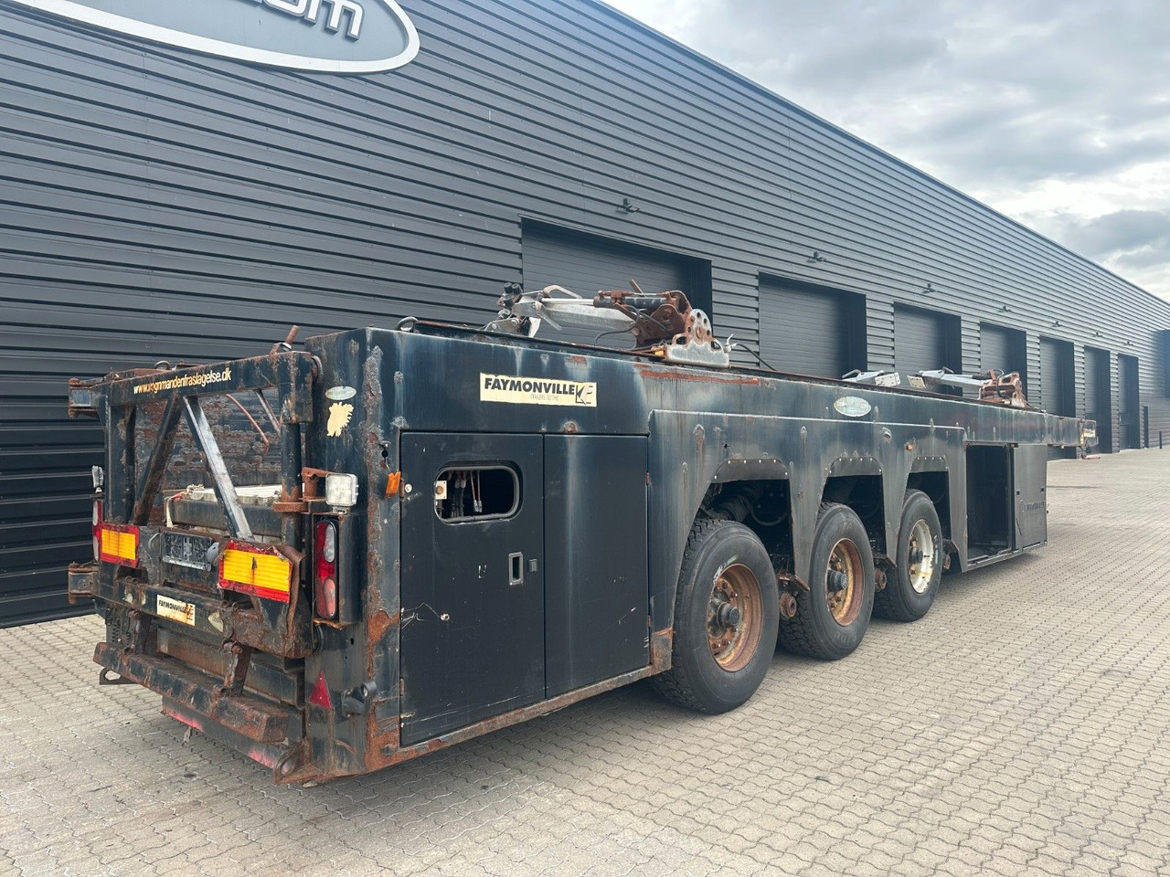 Faymonville Prefamax 3 achs innenlader - Tieflader Auflieger: das Bild 2 Faymonville Prefamax 3 achs innenlader - Tieflader Auflieger: das Bild 2