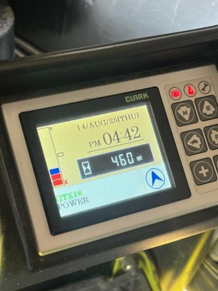 Clark GTX16 - Elektrostapler: das Bild 5 Clark GTX16 - Elektrostapler: das Bild 5
