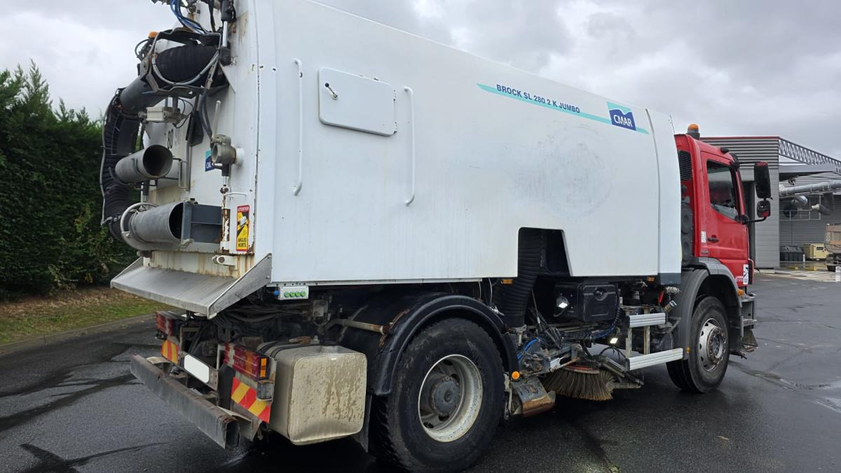 Mercedes Axor 1829 KO - Kehrmaschine: das Bild 4 Mercedes Axor 1829 KO - Kehrmaschine: das Bild 4
