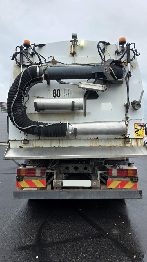 Mercedes Axor 1829 KO - Kehrmaschine: das Bild 2 Mercedes Axor 1829 KO - Kehrmaschine: das Bild 2