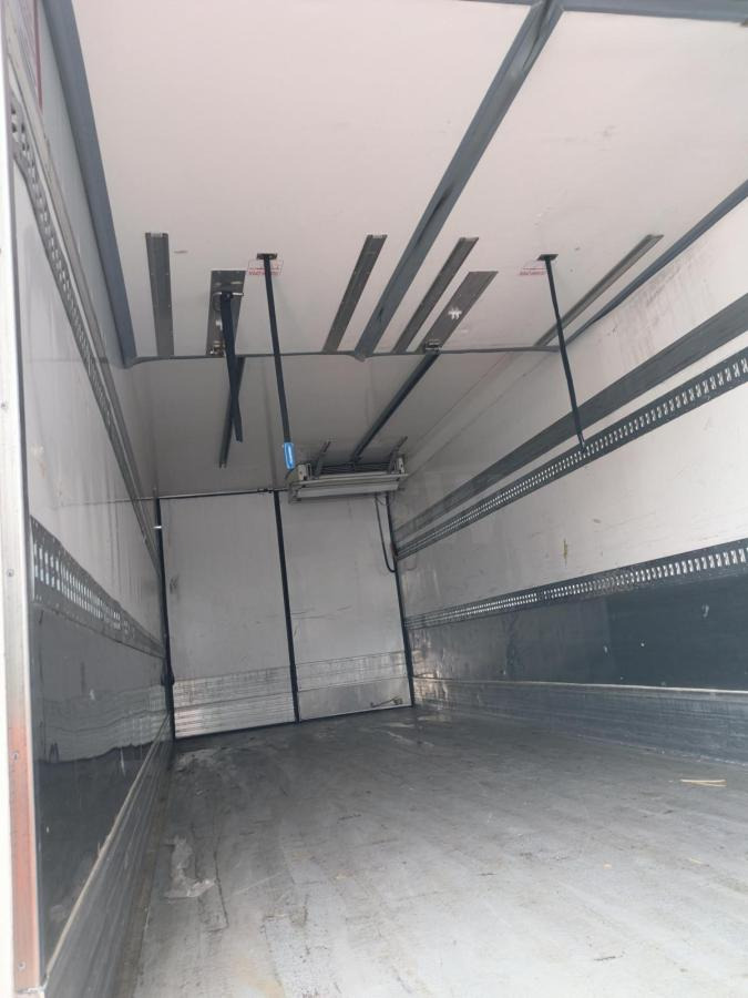 Renault D-Series Wide 320 - Kühlkoffer LKW: das Bild 4 Renault D-Series Wide 320 - Kühlkoffer LKW: das Bild 4