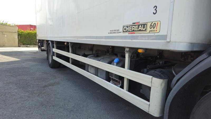 Renault Midlum 270 DXI - Kühlkoffer LKW: das Bild 2 Renault Midlum 270 DXI - Kühlkoffer LKW: das Bild 2