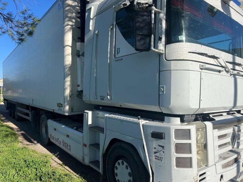 Renault Magnum 500 DXI - Sattelzugmaschine: das Bild 2 Renault Magnum 500 DXI - Sattelzugmaschine: das Bild 2