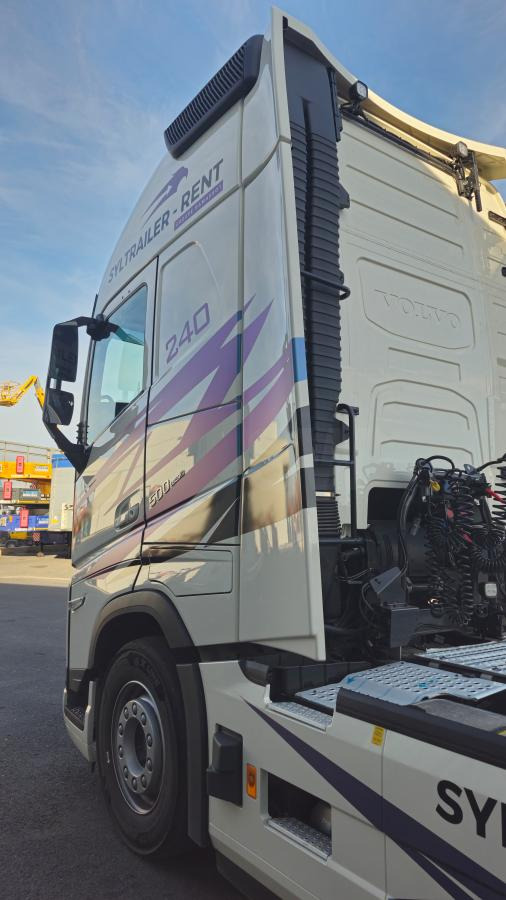 Volvo FH 500 AERO Globetrotter XXL (Location / Rent) - Sattelzugmaschine: das Bild 4 Volvo FH 500 AERO Globetrotter XXL (Location / Rent) - Sattelzugmaschine: das Bild 4