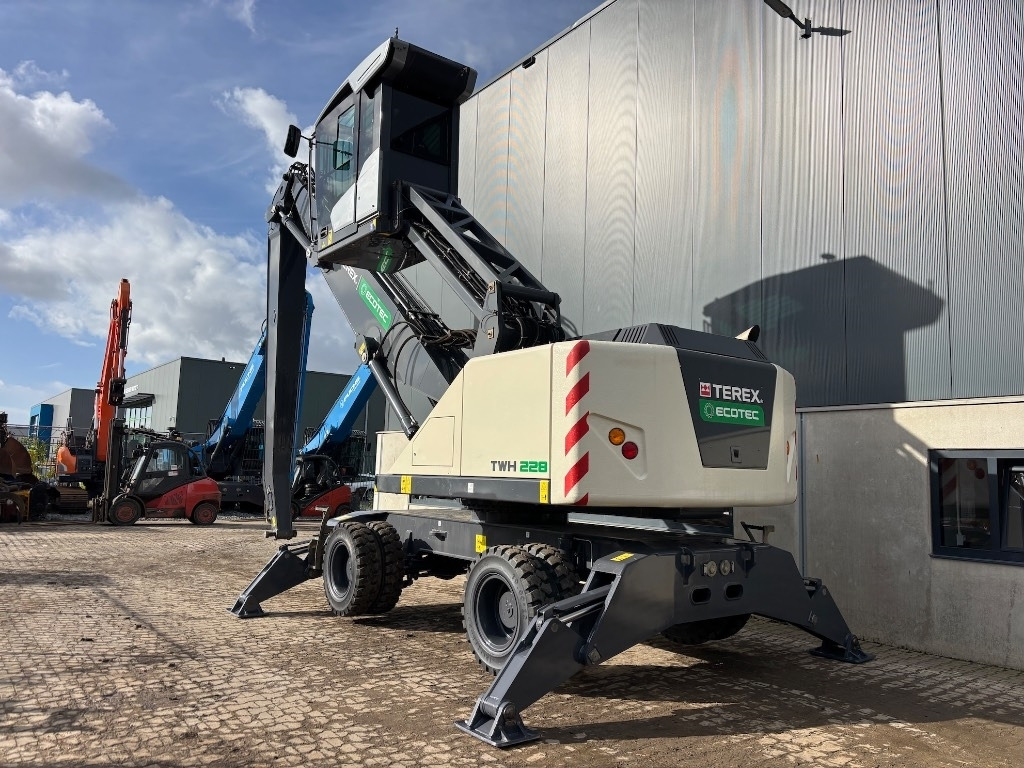 Fuchs MHL 340 F - MHL340 Terex Ecotec TWH228 - Umschlagbagger: das Bild 3 Fuchs MHL 340 F - MHL340 Terex Ecotec TWH228 - Umschlagbagger: das Bild 3