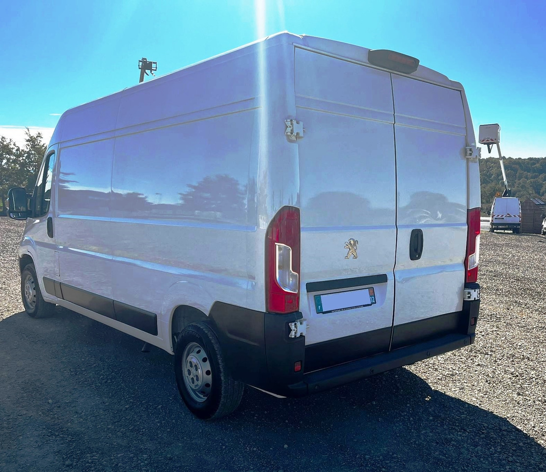 PEUGEOT Boxer III 2.2 HDI 120 L3H2 PREMIUM - Kastenwagen: das Bild 3 PEUGEOT Boxer III 2.2 HDI 120 L3H2 PREMIUM - Kastenwagen: das Bild 3