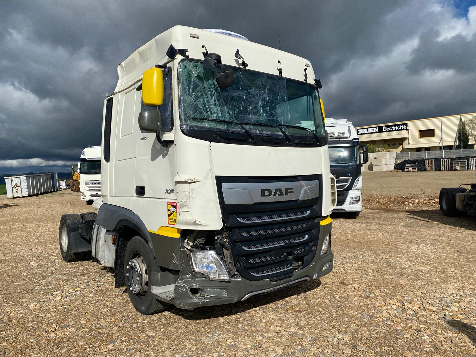 DAF XF480 - Sattelzugmaschine: das Bild 2 DAF XF480 - Sattelzugmaschine: das Bild 2