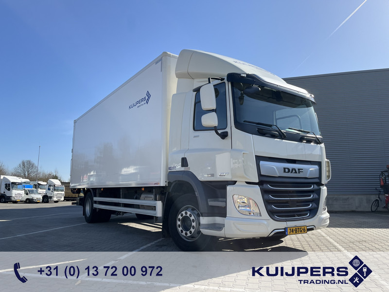 DAF CF 260 FA / 18 Ton / 67 dkm / Box / Laadklep / APK 07-25 - Koffer LKW: das Bild 1 DAF CF 260 FA / 18 Ton / 67 dkm / Box / Laadklep / APK 07-25 - Koffer LKW: das Bild 1