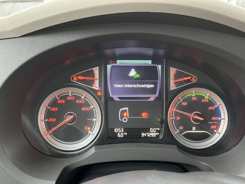 DAF LF 180 FA Euro 6 / 12 Ton / 347 dkm / Box / LBW - Koffer LKW: das Bild 4 DAF LF 180 FA Euro 6 / 12 Ton / 347 dkm / Box / LBW - Koffer LKW: das Bild 4