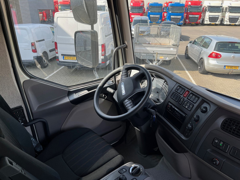 DAF LF 230 FA 18 Ton Box met Laadklep / Te huur - Bel 013-7200971 voor de mogelijkheden ! - Koffer LKW: das Bild 5 DAF LF 230 FA 18 Ton Box met Laadklep / Te huur - Bel 013-7200971 voor de mogelijkheden ! - Koffer LKW: das Bild 5