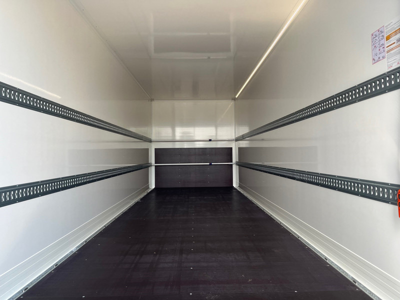 DAF LF 230 FA 18 Ton Box met Laadklep / Te huur - Bel 013-7200971 voor de mogelijkheden ! - Koffer LKW: das Bild 3 DAF LF 230 FA 18 Ton Box met Laadklep / Te huur - Bel 013-7200971 voor de mogelijkheden ! - Koffer LKW: das Bild 3