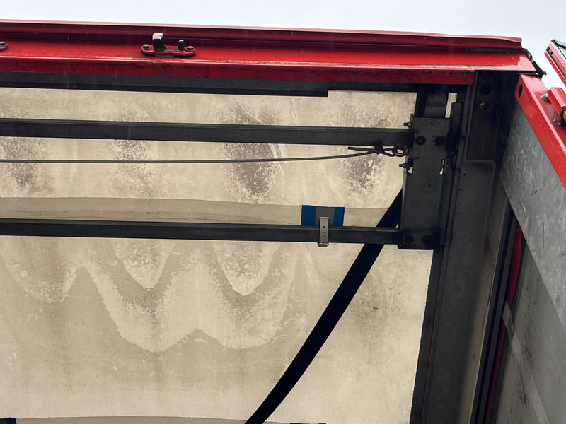 Fliegl SDS / Mega - Jumbo - Volume / Curtainside / 2 axle BPW / APK TUV 02-26 - Planenauflieger: das Bild 4 Fliegl SDS / Mega - Jumbo - Volume / Curtainside / 2 axle BPW / APK TUV 02-26 - Planenauflieger: das Bild 4