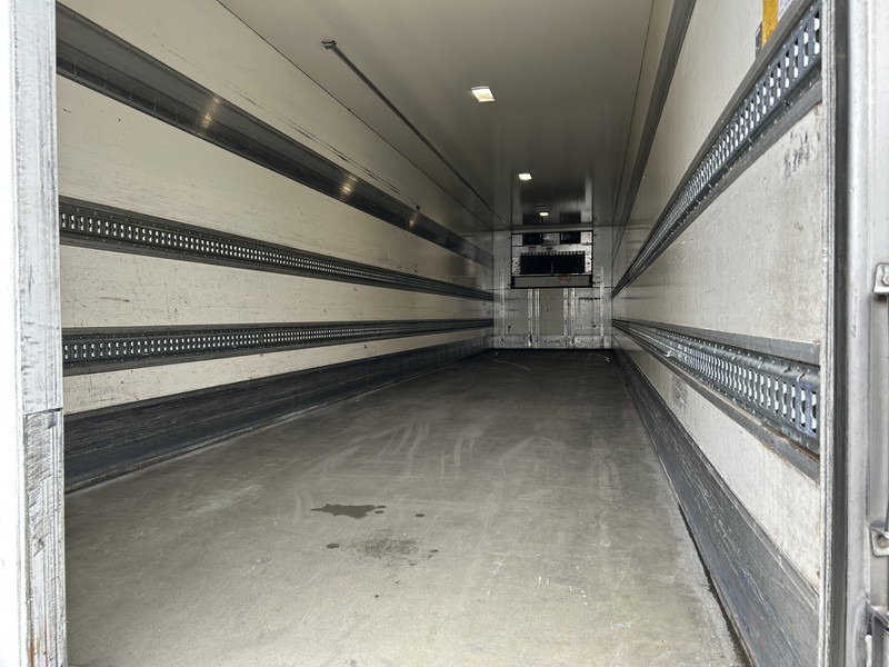 H.T.F. HZO 39 / Carrier Vector 1800 Frigo / Flowers / Loadlift 2500 kg / NL Trailer - Kühlkoffer Auflieger: das Bild 3 H.T.F. HZO 39 / Carrier Vector 1800 Frigo / Flowers / Loadlift 2500 kg / NL Trailer - Kühlkoffer Auflieger: das Bild 3