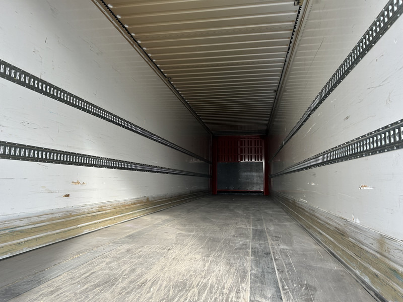 Krone Dry Liner / Box / Loadlift 2000 kg / Disk / APK TUV 11-26 - Koffer Auflieger: das Bild 3 Krone Dry Liner / Box / Loadlift 2000 kg / Disk / APK TUV 11-26 - Koffer Auflieger: das Bild 3