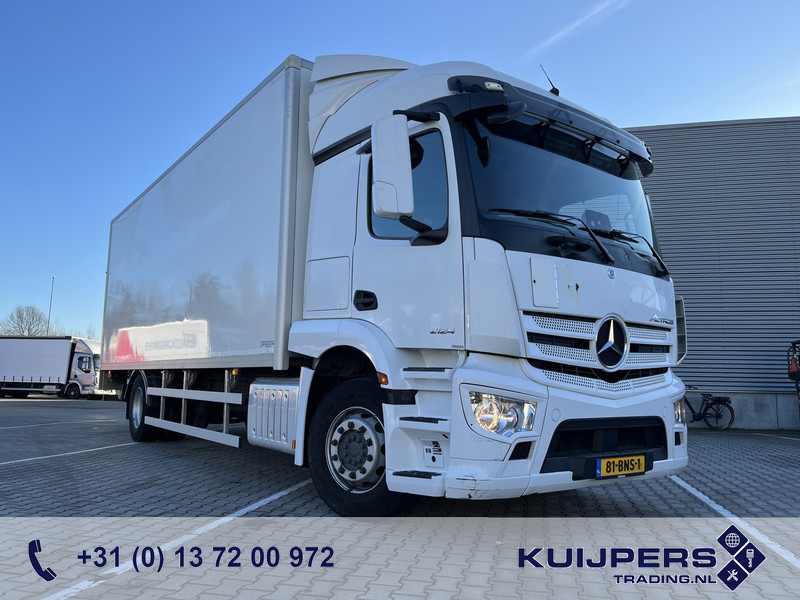 Mercedes-Benz Actros 2124 StreamSpace / 410 dkm / Box 7.5 mtr / Laadklep / APK 08-25 - Koffer LKW: das Bild 1 Mercedes-Benz Actros 2124 StreamSpace / 410 dkm / Box 7.5 mtr / Laadklep / APK 08-25 - Koffer LKW: das Bild 1