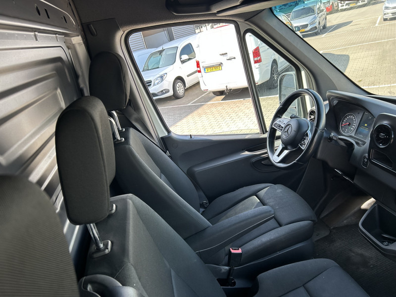 Mercedes-Benz Sprinter 314 2.2 CDI / L4 H2 / Loadlift 650 kg / Navi / APK TUV 01-26 - Kastenwagen: das Bild 4 Mercedes-Benz Sprinter 314 2.2 CDI / L4 H2 / Loadlift 650 kg / Navi / APK TUV 01-26 - Kastenwagen: das Bild 4