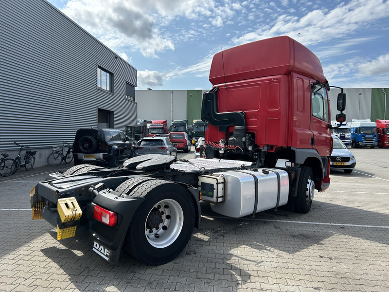 DAF CF 440 FT Space Cab / ADR / 740 dkm / PTO / APK TUV 06-26 - Sattelzugmaschine: das Bild 2 DAF CF 440 FT Space Cab / ADR / 740 dkm / PTO / APK TUV 06-26 - Sattelzugmaschine: das Bild 2