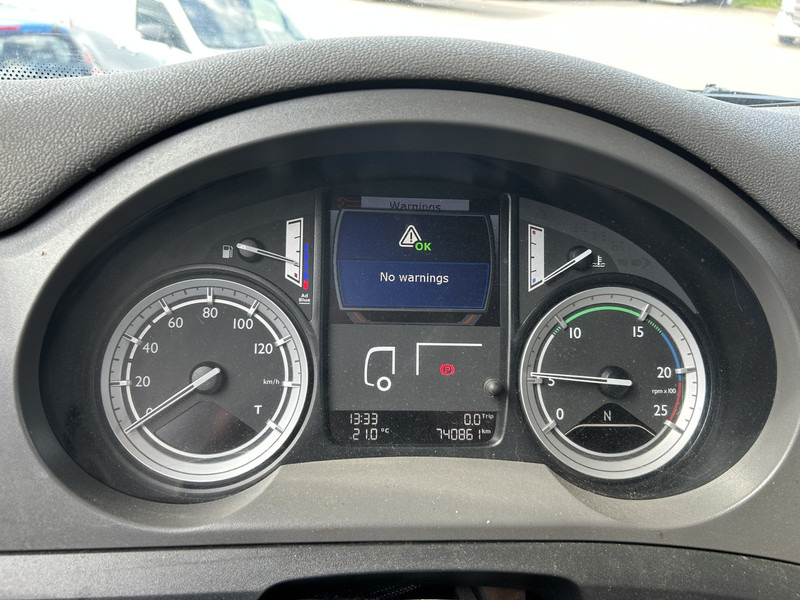 DAF CF 440 FT Space Cab / ADR / 740 dkm / PTO / APK TUV 06-26 - Sattelzugmaschine: das Bild 3 DAF CF 440 FT Space Cab / ADR / 740 dkm / PTO / APK TUV 06-26 - Sattelzugmaschine: das Bild 3