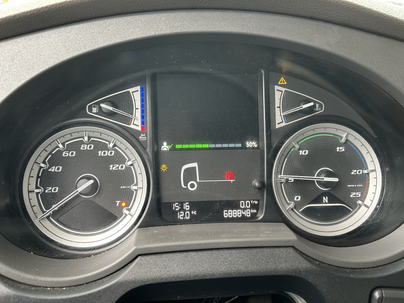 DAF XF 450 FT Space Cab / 688 dkm / MX Brake / APK TUV 05-26 - Sattelzugmaschine: das Bild 4 DAF XF 450 FT Space Cab / 688 dkm / MX Brake / APK TUV 05-26 - Sattelzugmaschine: das Bild 4