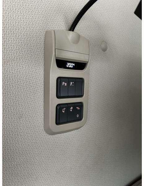 Sattelzugmaschine DAF XF 480 FT SSC / 591 dkm / 2 Tanks / APK TUV 09-26: das Bild 8 Sattelzugmaschine DAF XF 480 FT SSC / 591 dkm / 2 Tanks / APK TUV 09-26: das Bild 8