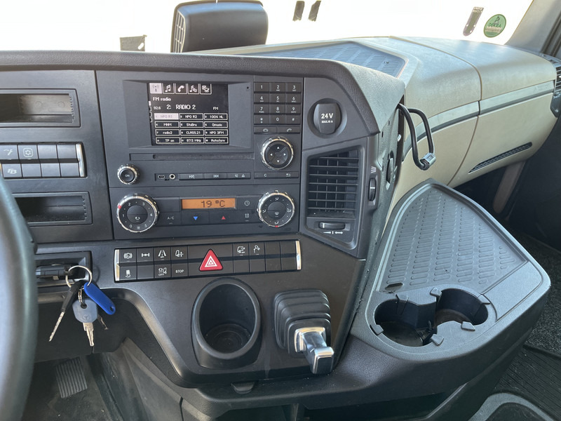 Mercedes-Benz Actros 1842 Streamspace / Stand Klima / 2 Tanks / NL Truck - Sattelzugmaschine: das Bild 5 Mercedes-Benz Actros 1842 Streamspace / Stand Klima / 2 Tanks / NL Truck - Sattelzugmaschine: das Bild 5