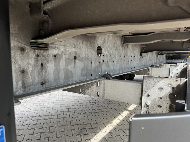 Schmitz Cargobull SCB S2 / Box Trailer / 2 axle / APK TUV 06-26 - Koffer Auflieger: das Bild 5 Schmitz Cargobull SCB S2 / Box Trailer / 2 axle / APK TUV 06-26 - Koffer Auflieger: das Bild 5