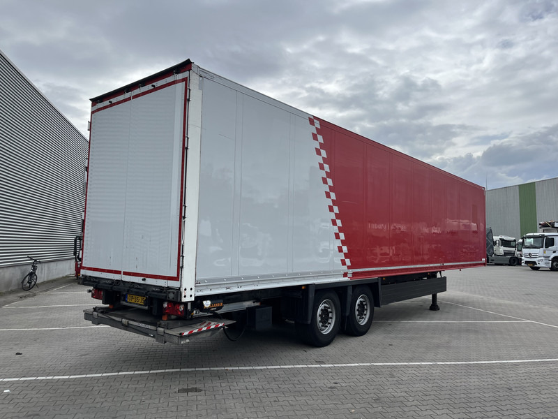 Schmitz Cargobull SCB S2 / Box Trailer / 2 axle / Loadlift / APK TUV 04-26 - Koffer Auflieger: das Bild 2 Schmitz Cargobull SCB S2 / Box Trailer / 2 axle / Loadlift / APK TUV 04-26 - Koffer Auflieger: das Bild 2