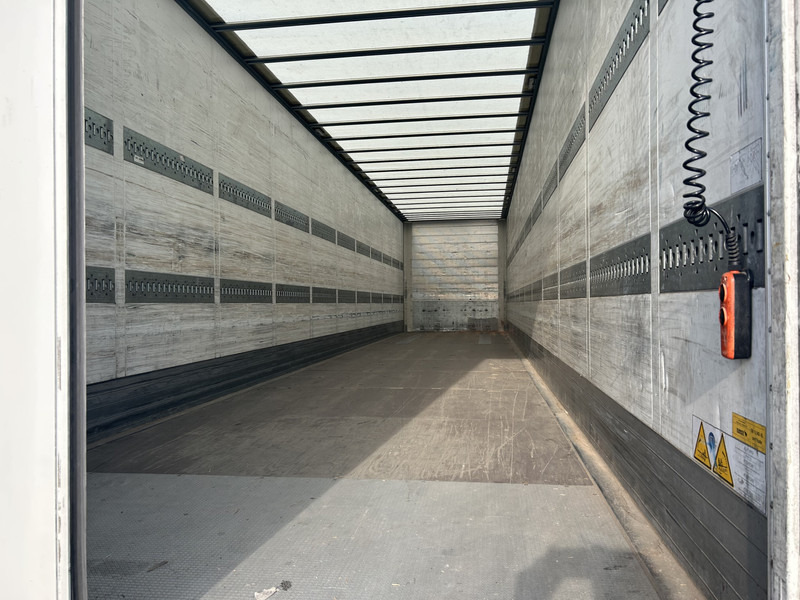 Schmitz Cargobull SCB S3B / Box / Loadlift / 2x Liftas / APK 03-26 - Koffer Auflieger: das Bild 3 Schmitz Cargobull SCB S3B / Box / Loadlift / 2x Liftas / APK 03-26 - Koffer Auflieger: das Bild 3