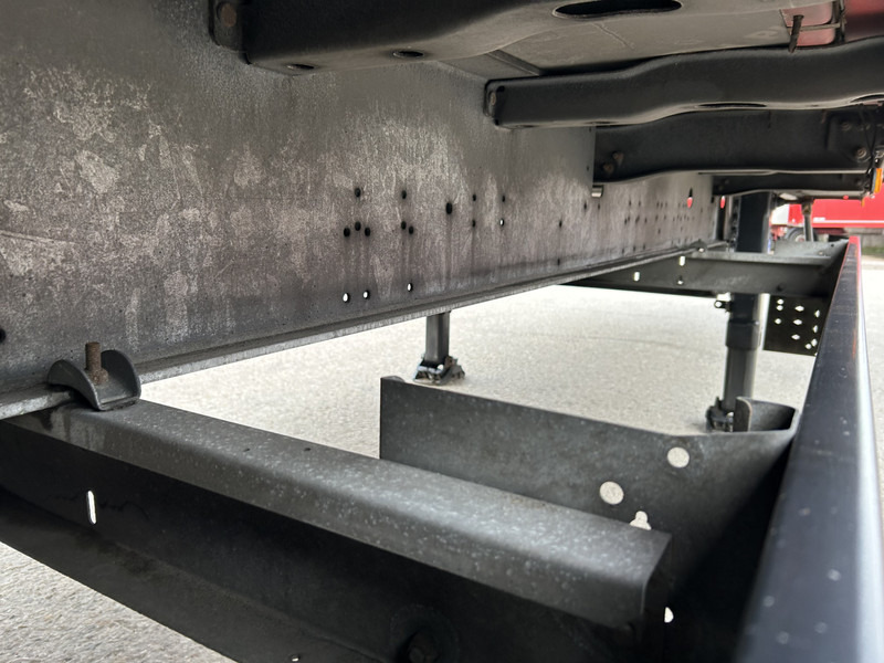 Koffer Auflieger Schmitz Cargobull SCB S3B / Box Trailer / 2x Liftaxle / APK TUV 08-26: das Bild 14