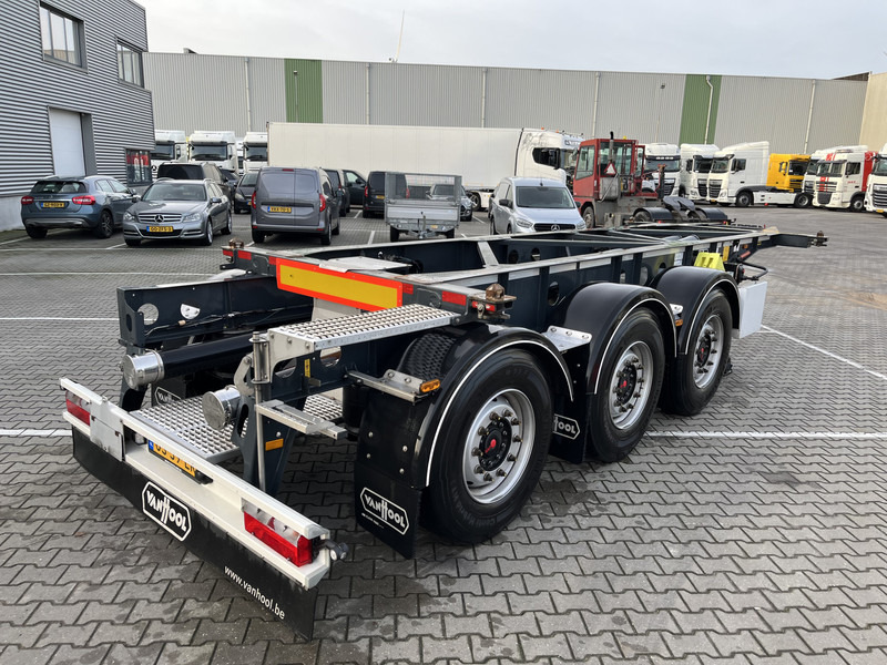 Van Hool A3C002 / ADR / 3x SAF / 20 FT Container / TE HUUR - Container/ Wechselfahrgestell Auflieger: das Bild 2 Van Hool A3C002 / ADR / 3x SAF / 20 FT Container / TE HUUR - Container/ Wechselfahrgestell Auflieger: das Bild 2