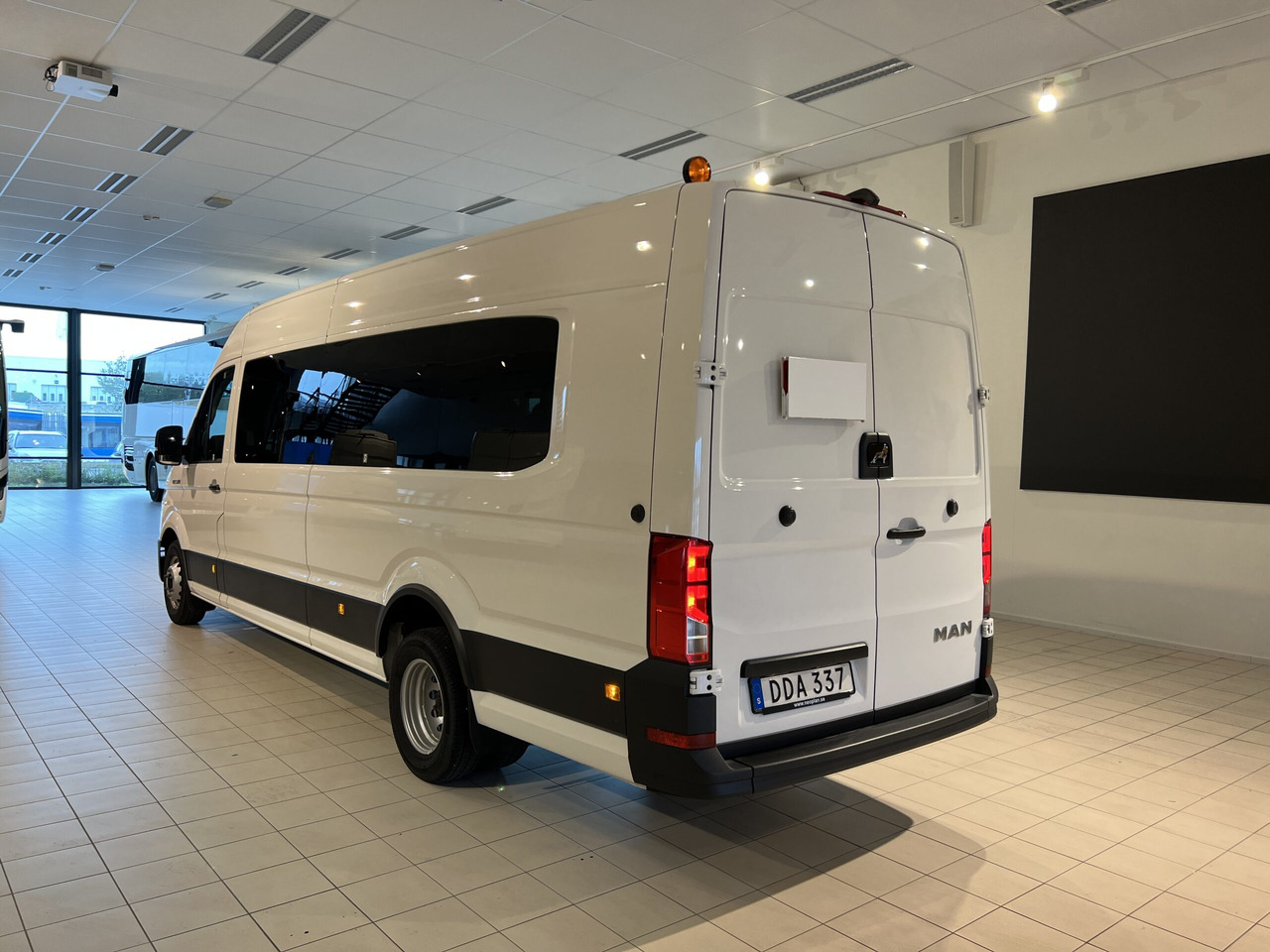 MAN TGE 5.160 Intercity - Kleinbus, Personentransporter: das Bild 4 MAN TGE 5.160 Intercity - Kleinbus, Personentransporter: das Bild 4