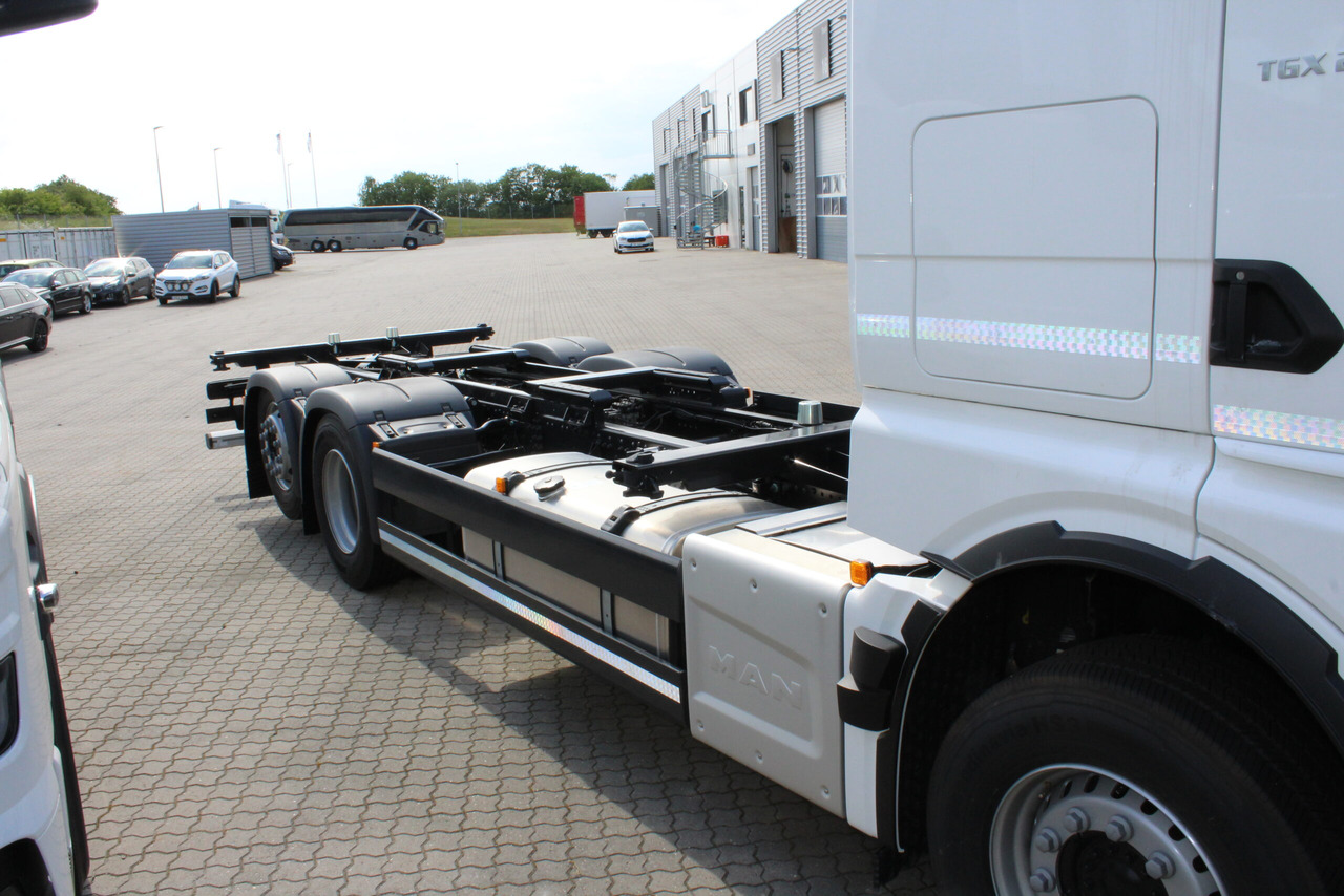 Växelflak MAN TGX 26.520 6X2-4 LL - Containerwagen/ Wechselfahrgestell LKW: das Bild 3 Växelflak MAN TGX 26.520 6X2-4 LL - Containerwagen/ Wechselfahrgestell LKW: das Bild 3