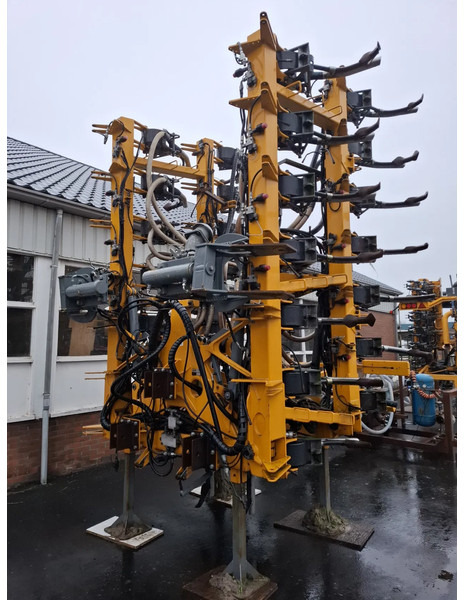 Bouwlandbemester HT8250 - Dungstreuer: das Bild 1 Bouwlandbemester HT8250 - Dungstreuer: das Bild 1