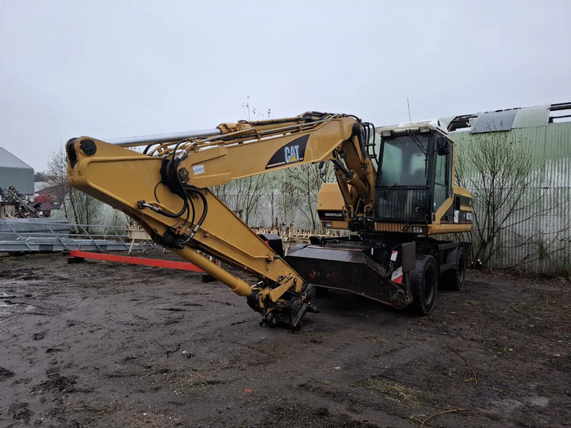 Caterpillar M318 - Mobilbagger: das Bild 2 Caterpillar M318 - Mobilbagger: das Bild 2